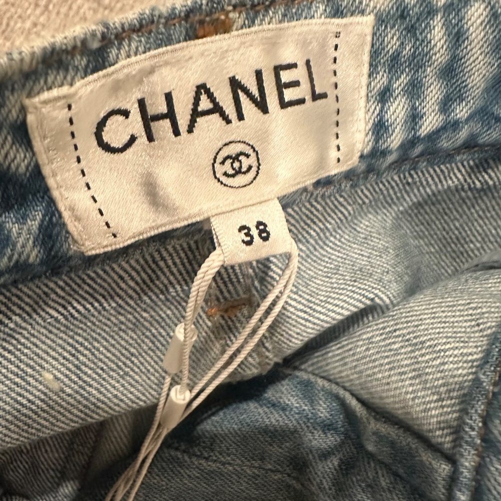 New Season CHANEL denim jeans size 38 Fr 100% Authentic with tags, never worn - Picture 4 of 4
